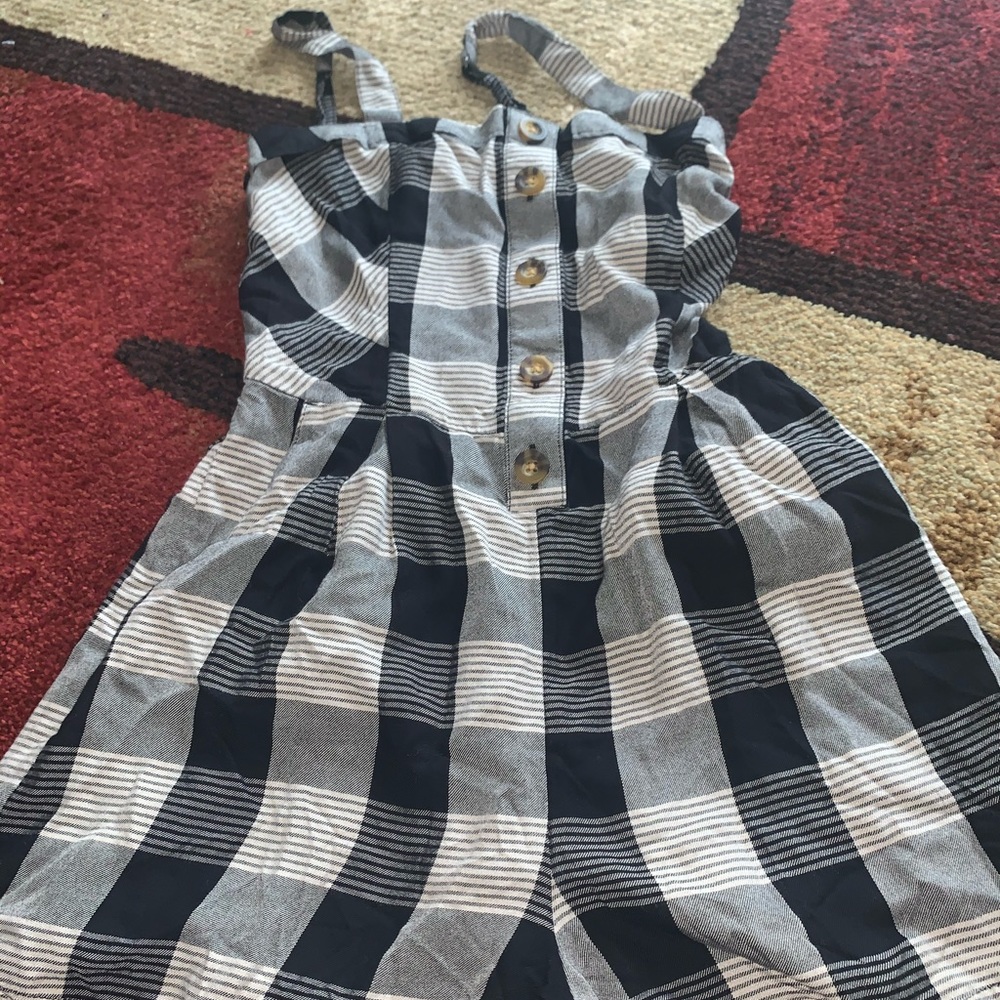 Hollister romper